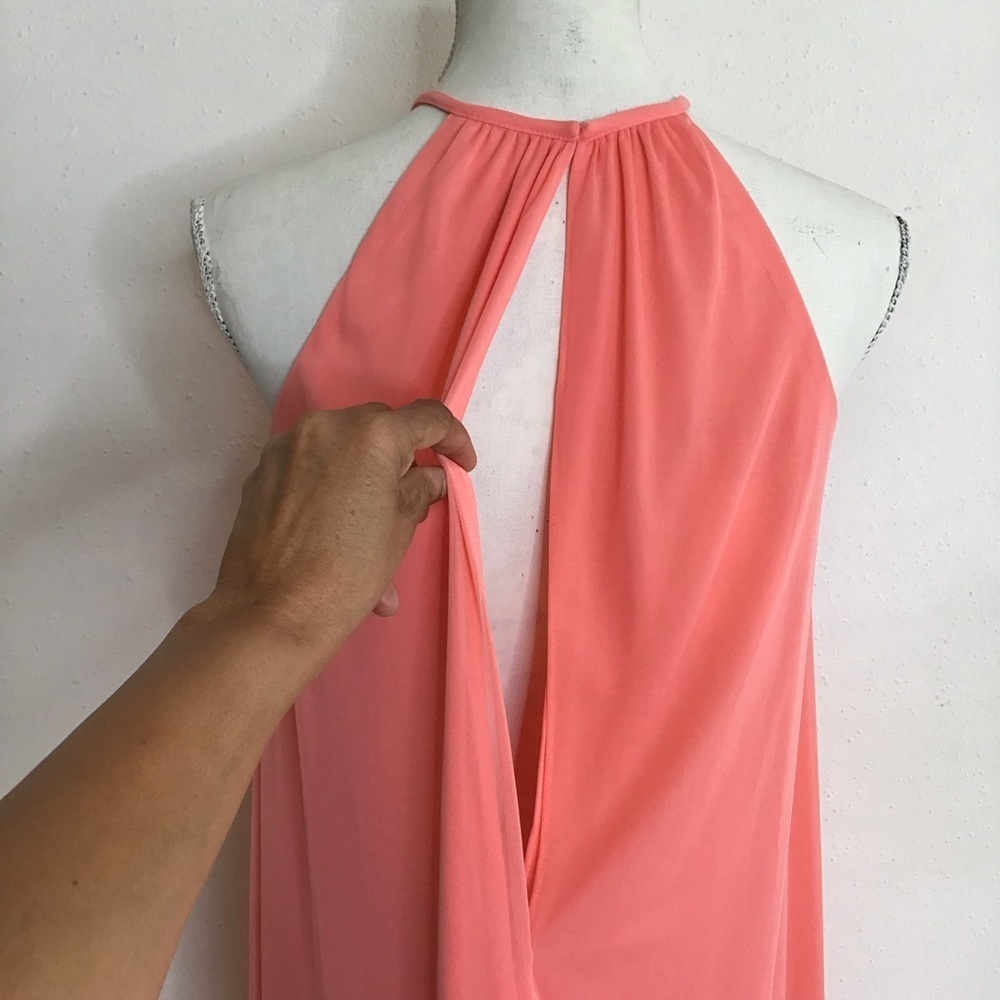 DAVID’S BRIDAL WOMEN ELEGANT DUSTY PEACH HIGH STRING NECK LONG FLOWY DRESS SZ 2 - Picture 7 of 10